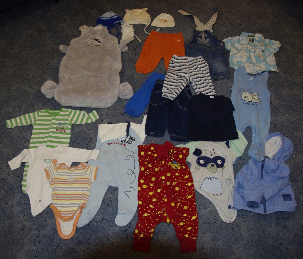 Śpiworek plus ubranka dla niemowlaka roz. 56-74