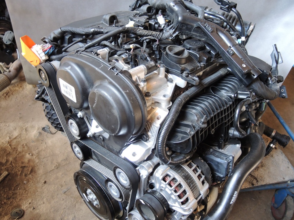 NOWY KOMPLETNY SILNIK VOLVO XC90 T6 B4204T27 2.0T