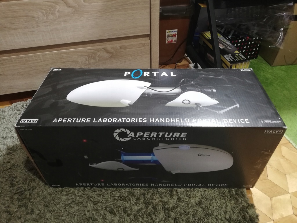 ポータル ガン NECA プロップ レプリカ Portal Device 1/1 ポータル ガン NECA プロップ レプリカ Portal Device 1/1