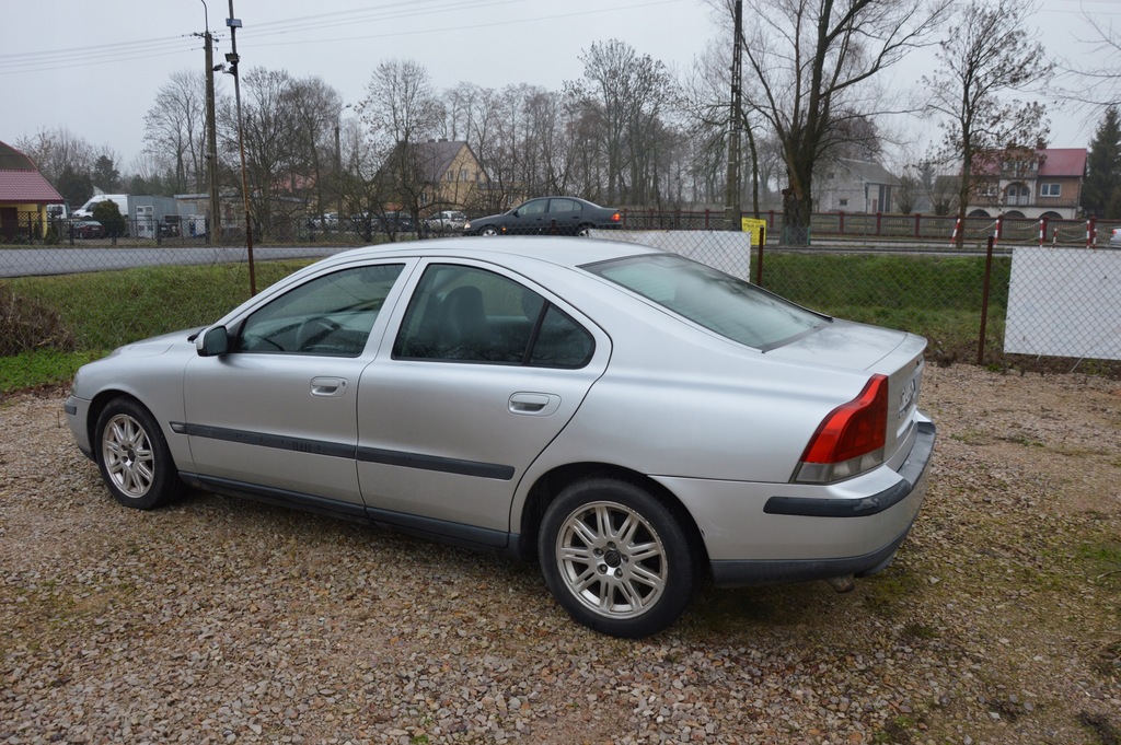 Купить VOLVO S60 2.4 D 163 л.с. Седан Скорый Opony2x Посмотреть: отзывы, фото, характеристики в интерне-магазине Aredi.ru