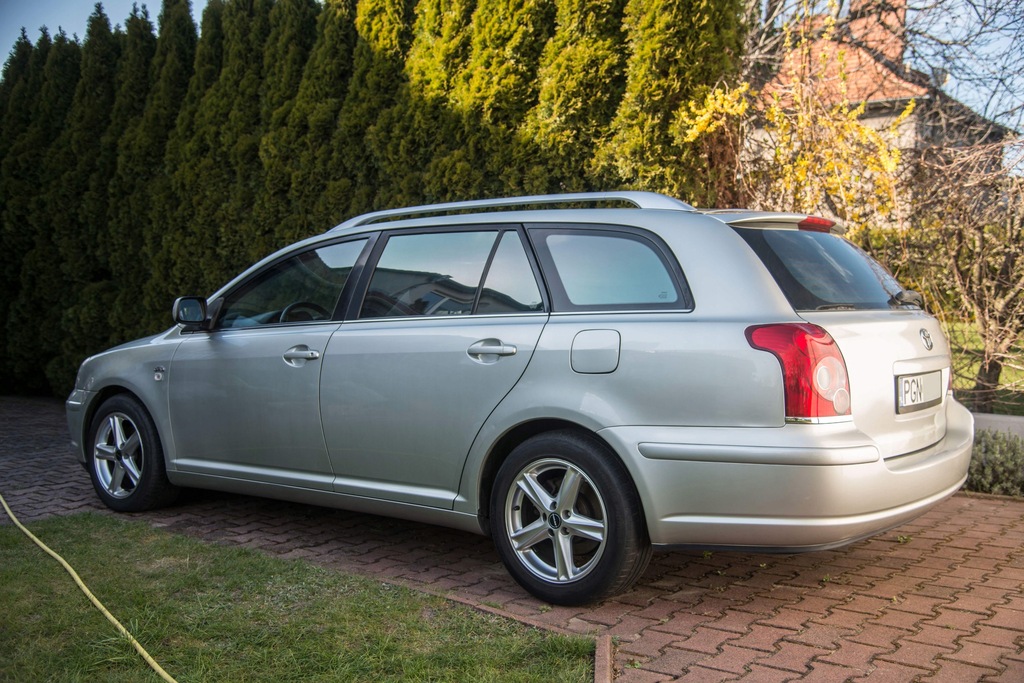 TOYOTA AVENSIS kombi (T25) 2.0 D-4D 2003 - 9196689816 - oficjalne ...