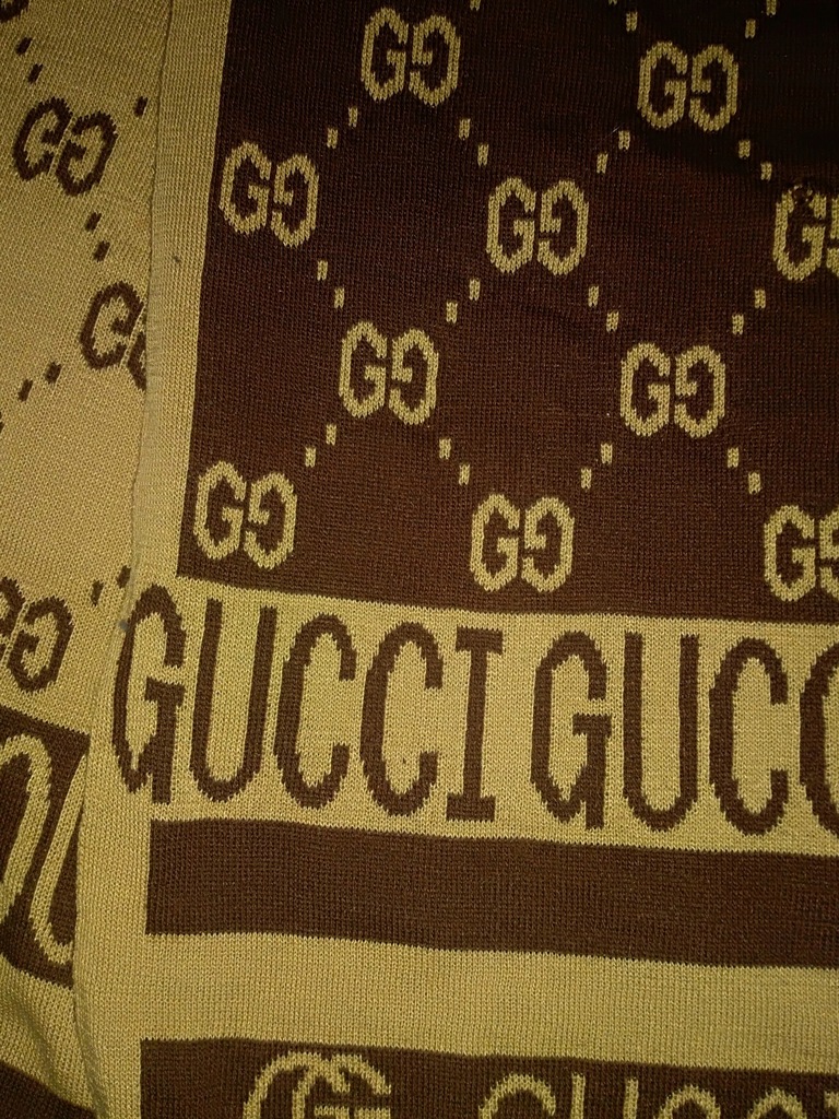 Gucci szal logo j nowy