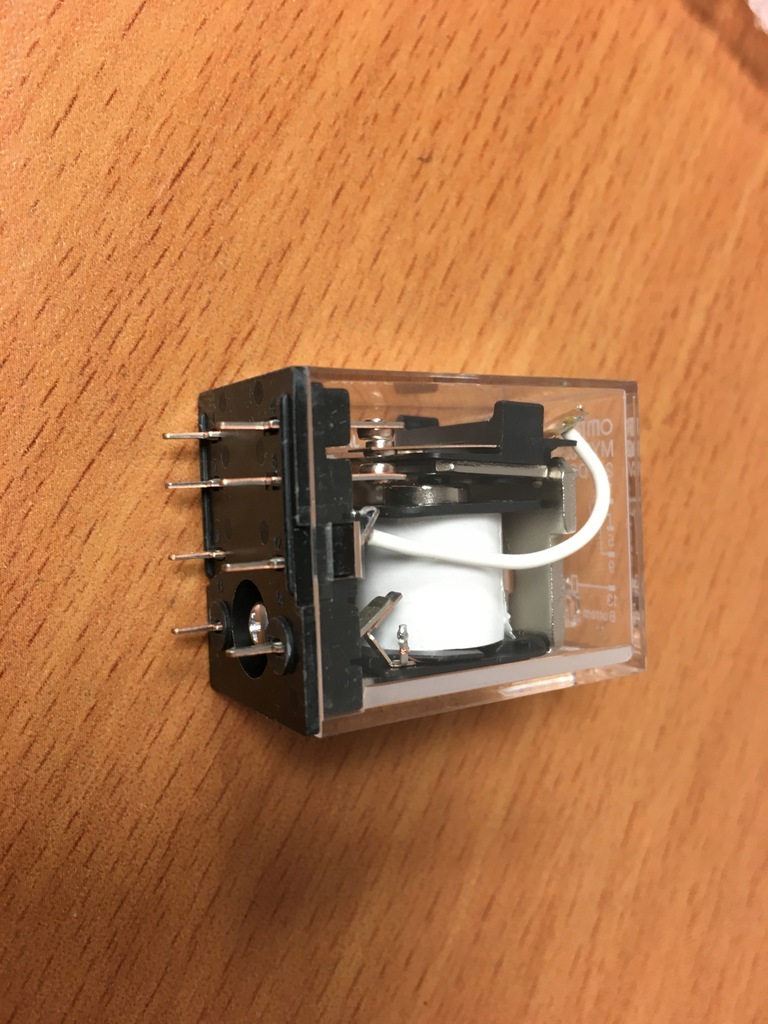 Przekaźnik głośnikowy do wzmacniaczy Technics