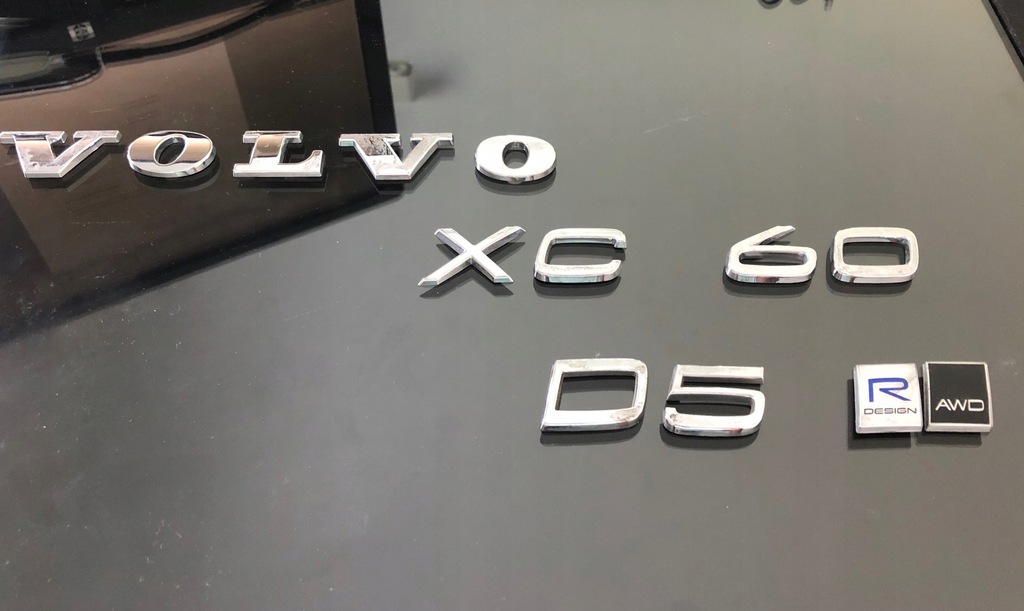Napis VOLVO XC60 II D5, rdesign, AWD