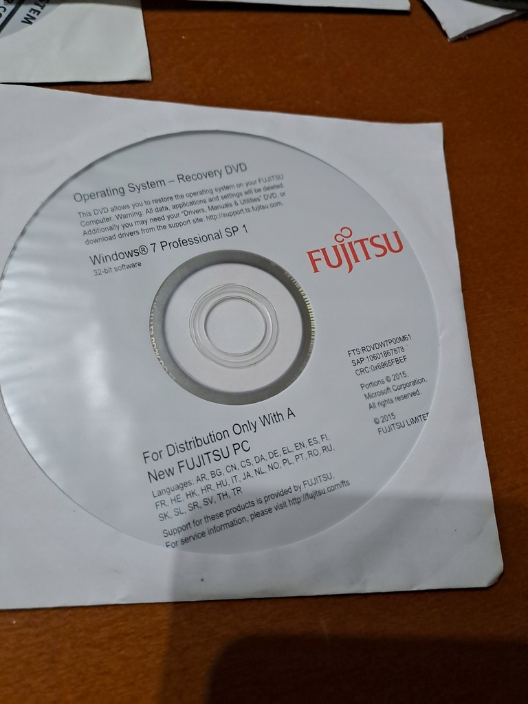 Windows 7 Professional SP1 32-bit Fujitsu