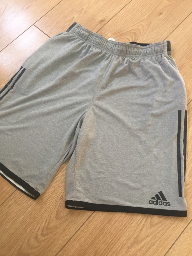 ADIDAS KROTKE SPODENKI MESKIE ROZM M