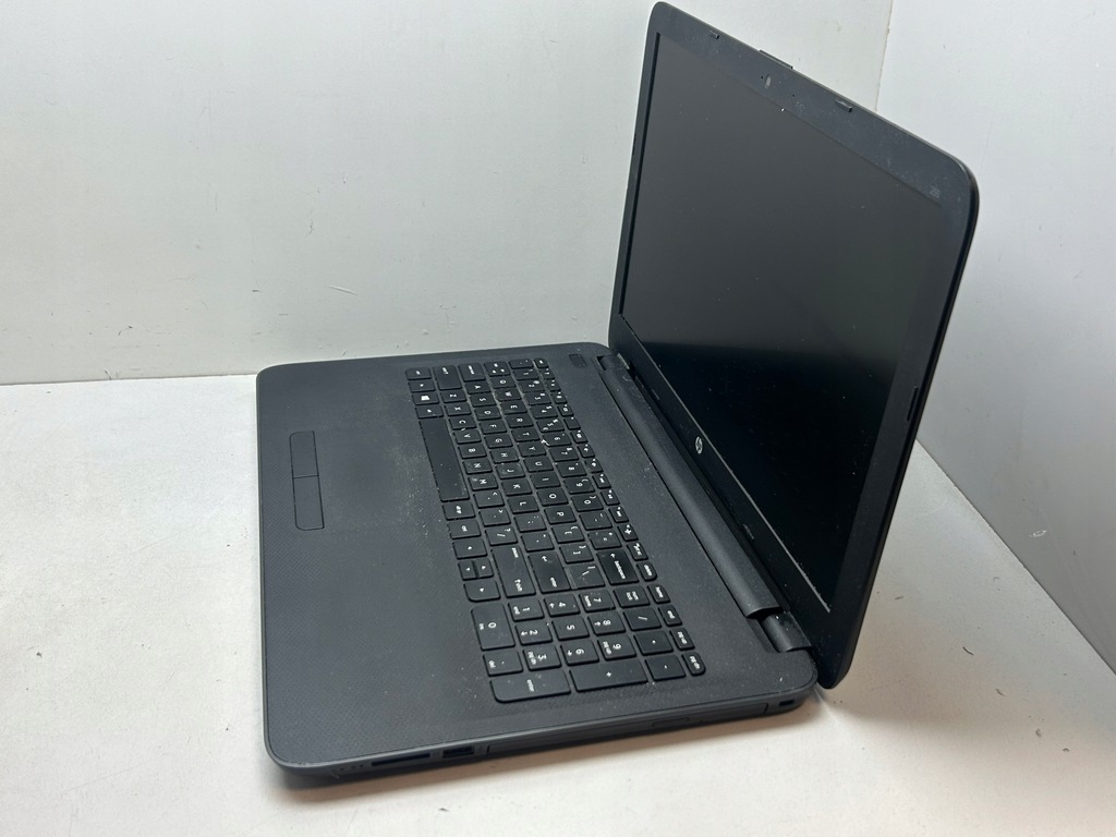 Laptop HP HQ TRE 71025 15,6" Intel Celeron N