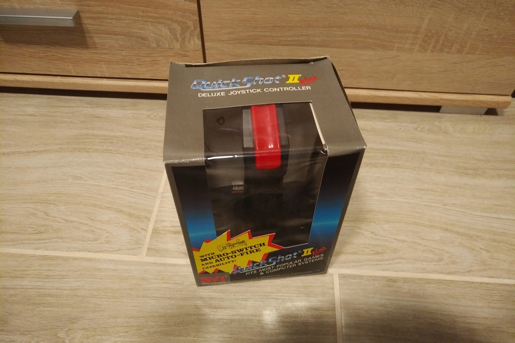 Nowy Joystick Quickshot II Plus do Amiga , Commodore , Atari