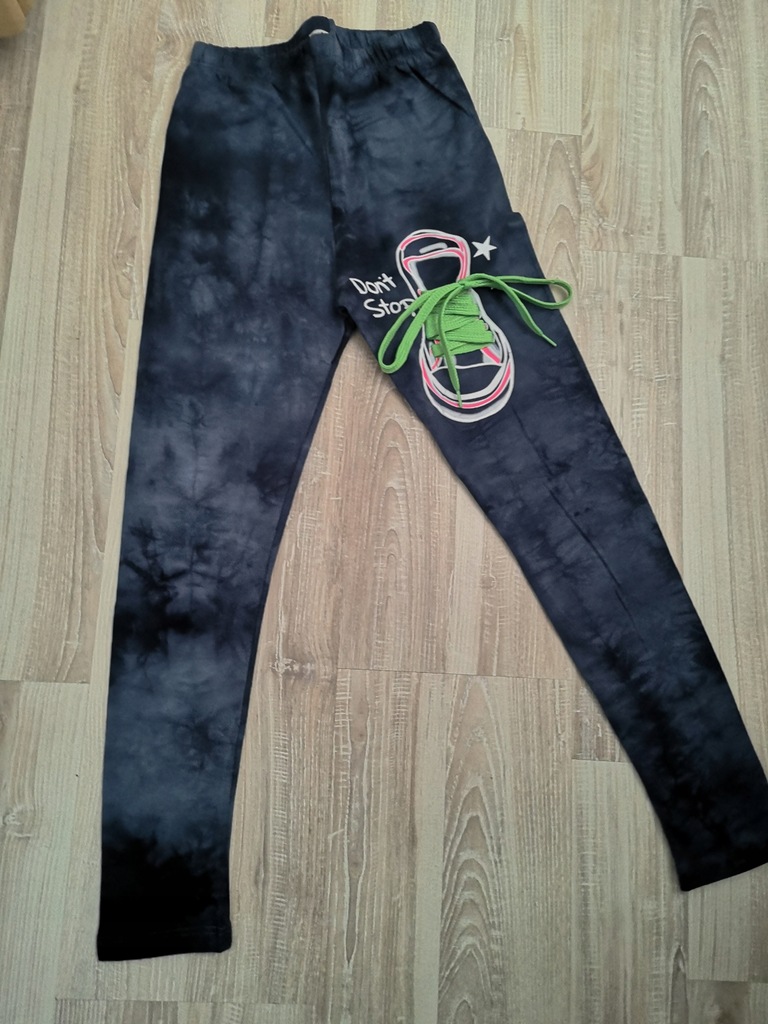 134/140 cm spodnie But neonowa zielona sznurówka