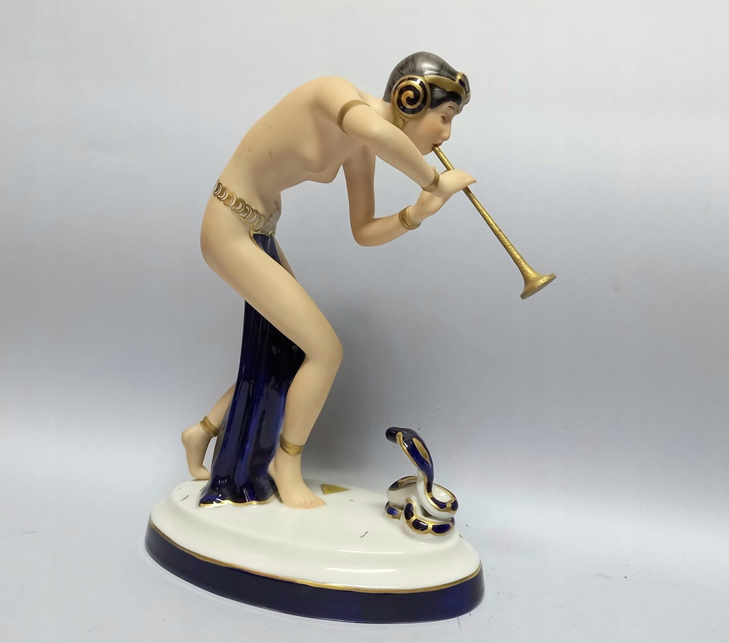 Tancerka, zaklinaczka węża, figura Royal Dux Bohemia