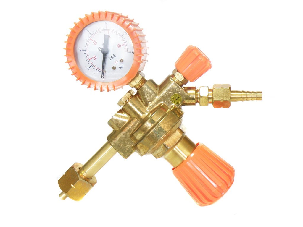 редуктор пропановый бпо-5-3 редиус 168. газовый редуктор gok с манометром. редуктор газовый с регулятором и манометром. редуктор для газового баллона 20 л. редуктор с манометром 37 mbar.