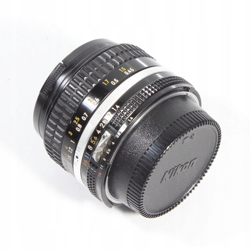 #605 ニコン Nikon Ai NIKKOR 50mm f1.4 Amazon.co.jp: Nikon ニコン NIKKOR 50mm F1.4 単焦点 : 家電