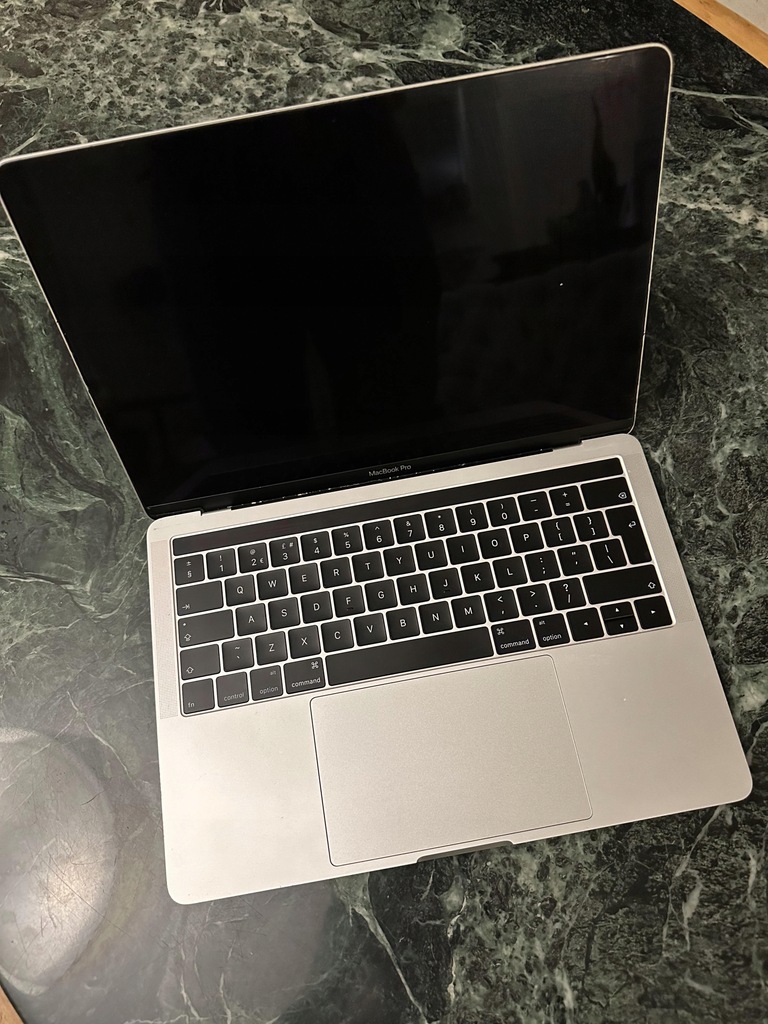 MacBook Pro 2018 touchbar uszkodzony