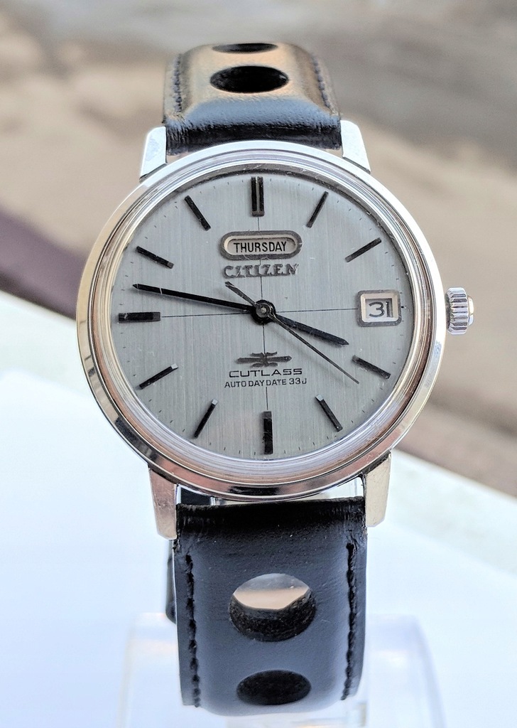 本日限定CITIZEN CUTLASS AUTODAYDATE 新品Ｄバックル Citizen Cutlass Auto Day Date 33 Jewels Automatic
