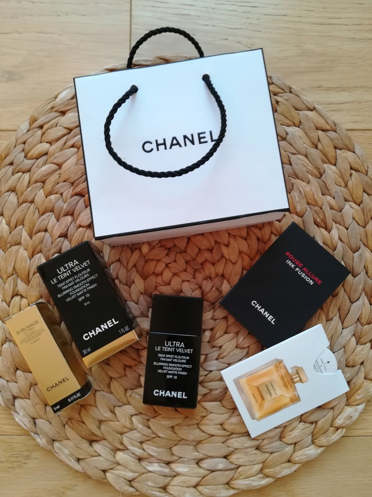 CHANEL ULTRA LE TEINT Ultrawear All Day Comfort Flawless Finish Foundation