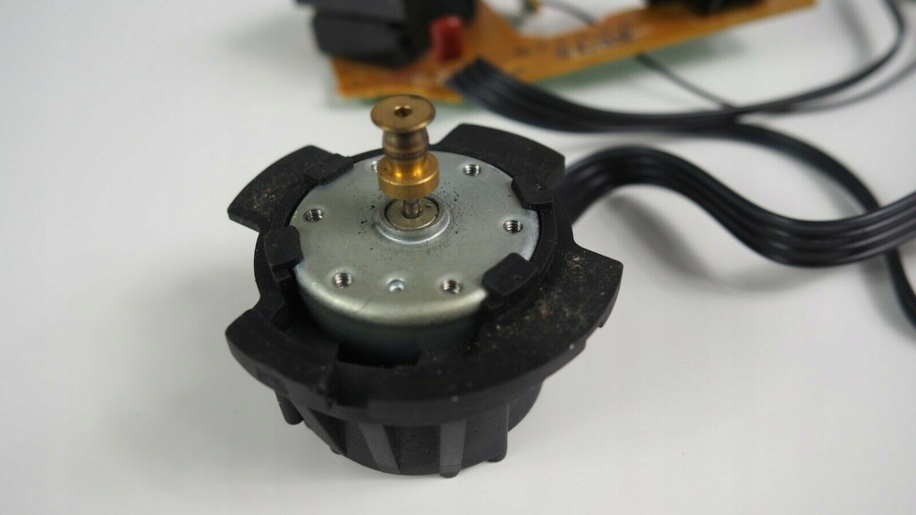 Silnik dla gramofonu TECHNICS SL-BD20