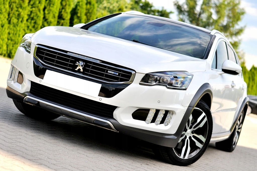 RXH_MA WSZYSTKO BI-XENON_LED_ SKÓRY_KEY-FREE_EL-FOTELE_ HEAD-UP_ 4 STREFY