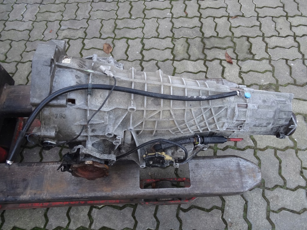 AUDI A8 D2 SKRZYNIA BIEGOW 5HP24 DYM ABZ