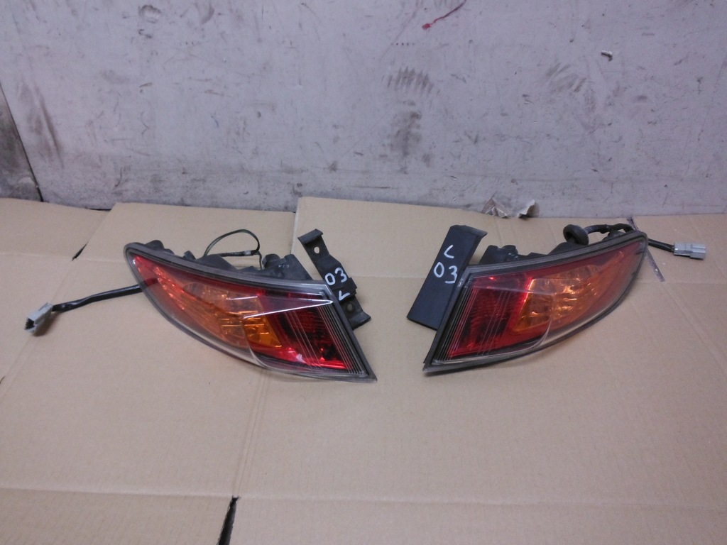 Honda Civic VIII UFO lampa tyl lewa prawa L03 6930595184