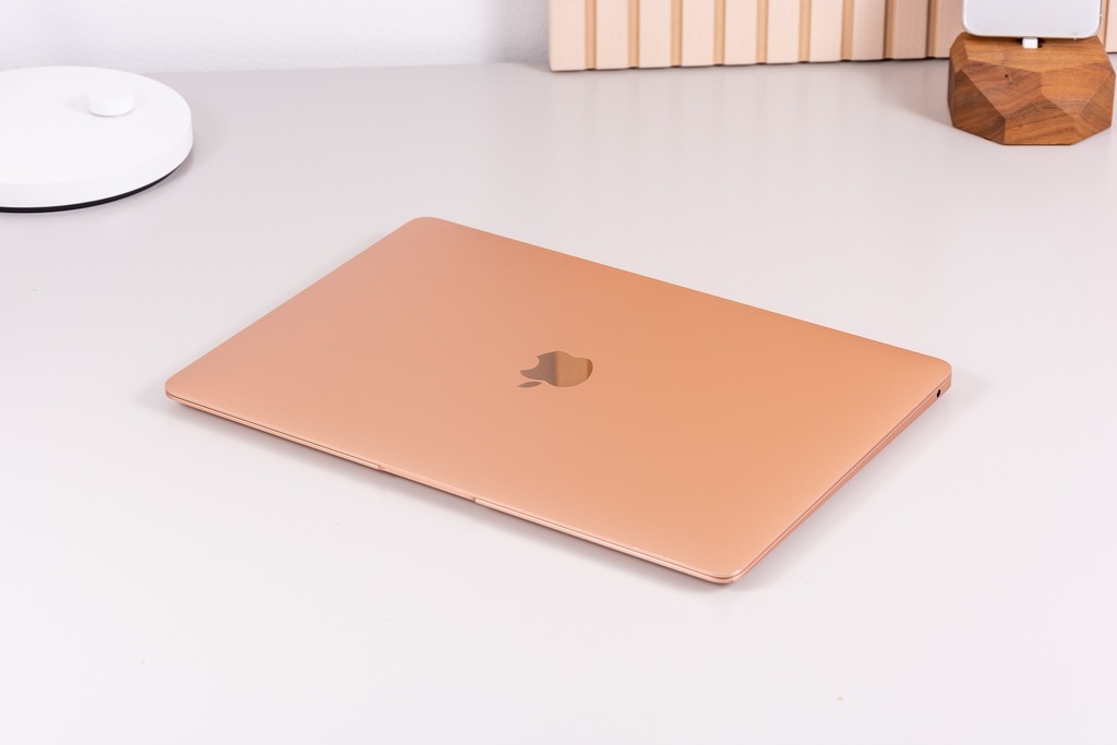 MacBook Air2019 SSD256GB メモリ16GB ローズゴールド Apple MacBook 1100/12 MMGL2J/A [ローズゴールド] 価格比較