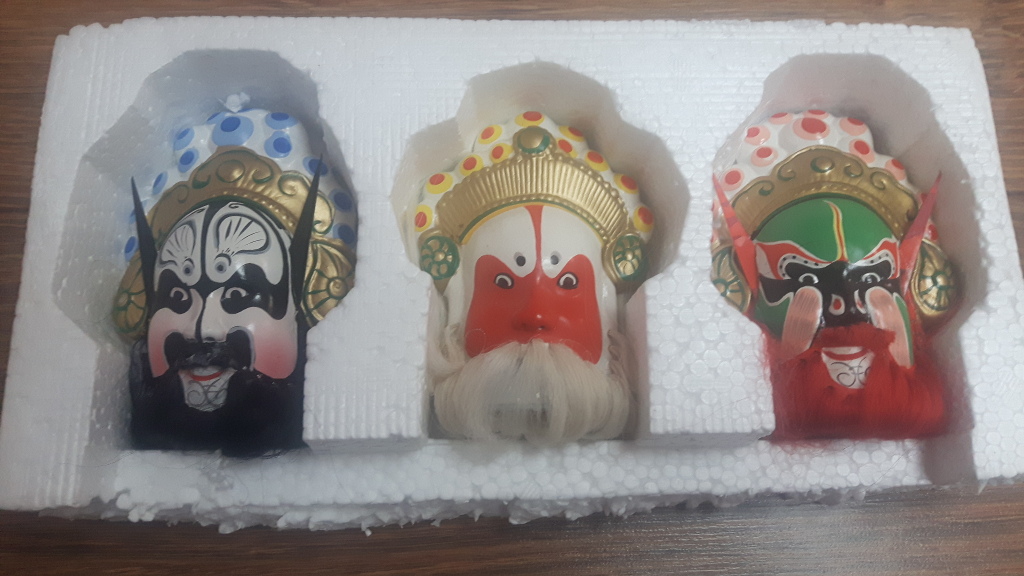 Figurki 3 maski z porcelany z Chin oryginalne