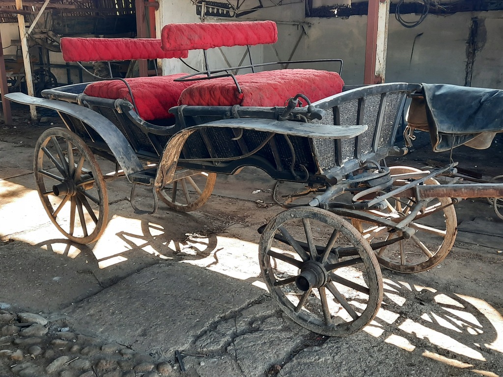 kareta powóz bryczka