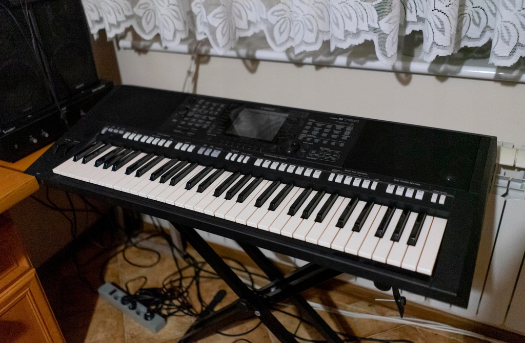 Yamaha PSR-S750 - SUPER STAN - PEŁEN ZESTAW