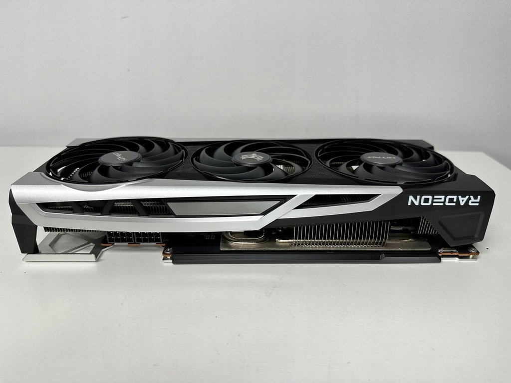 Купить Карта SAPPHIRE Radeon RX 6800XT SAPPHIRE NITRO+ fv: отзывы, фото, характеристики в интерне-магазине Aredi.ru