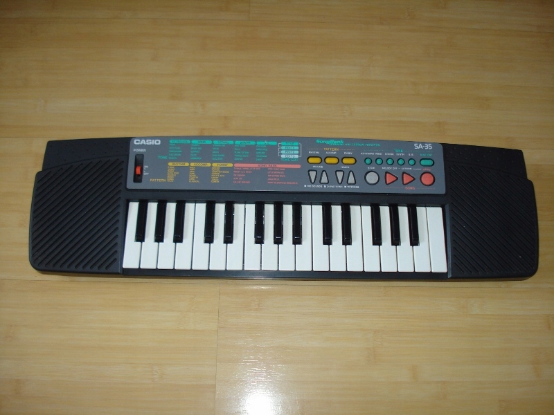 Keyboard CASIO SA-35 organy syntezator prezent
