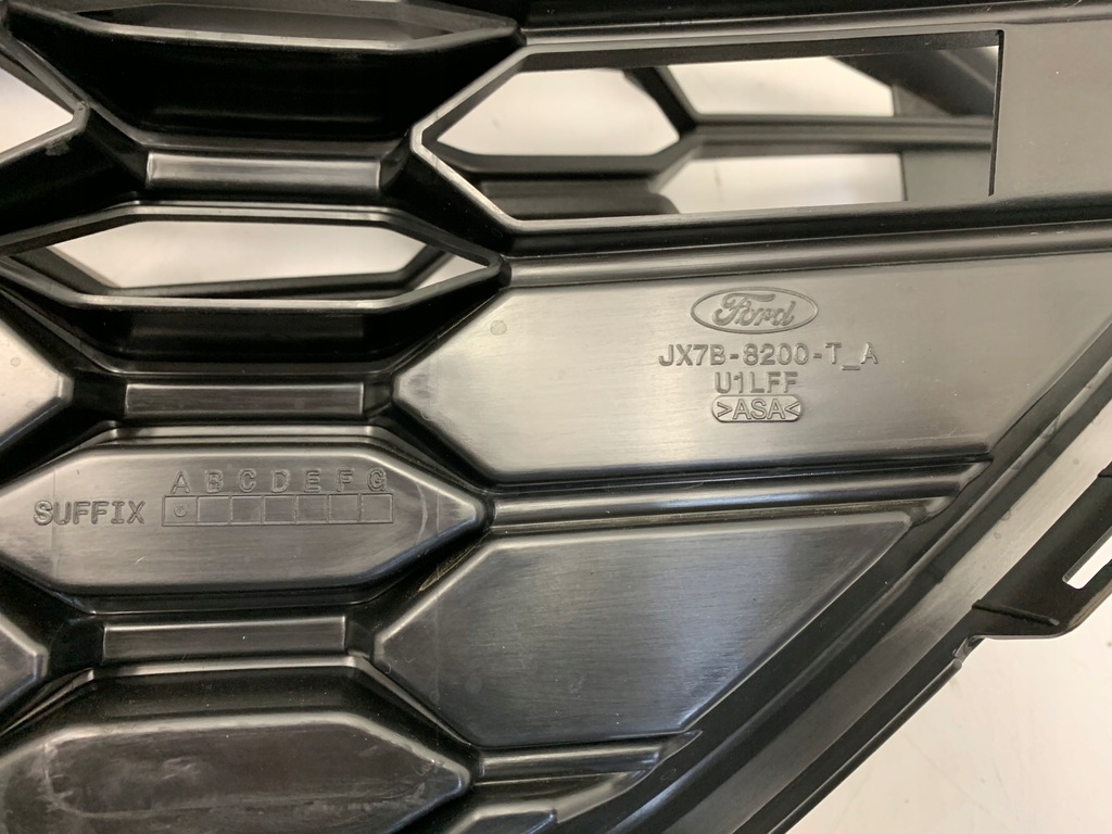 FORD FOCUS MK4 ATRAPA ZDERZAK GRILL ST LINE 2018- - 7947701662