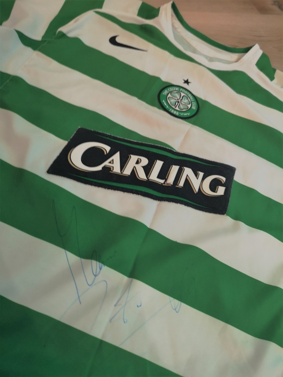 KOSZULKA CELTIC G AUTOGRAFEM MACIEJA ŻURAWSKIEGO