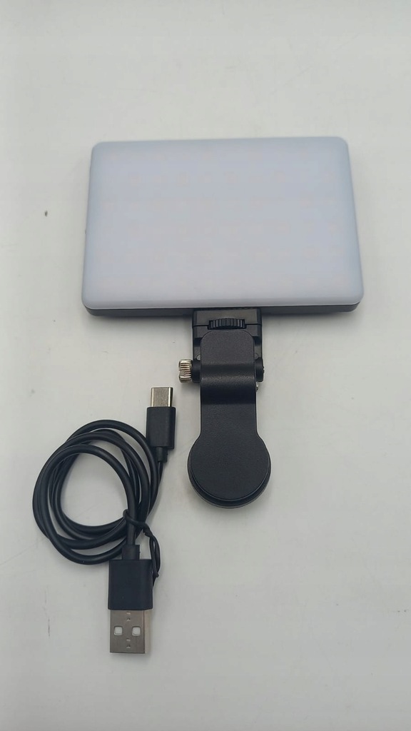 Lampka panel LED do telefonu aparatu na klips (D22)