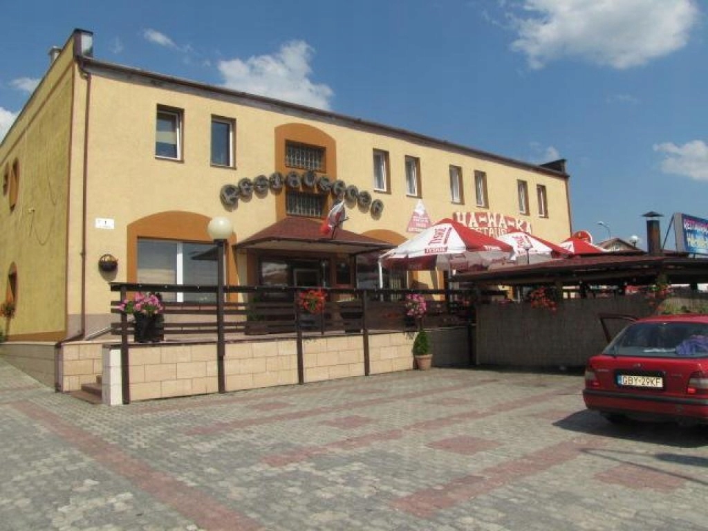 Lokal gastronomiczny, Czarna Dąbrówka, 325 m²