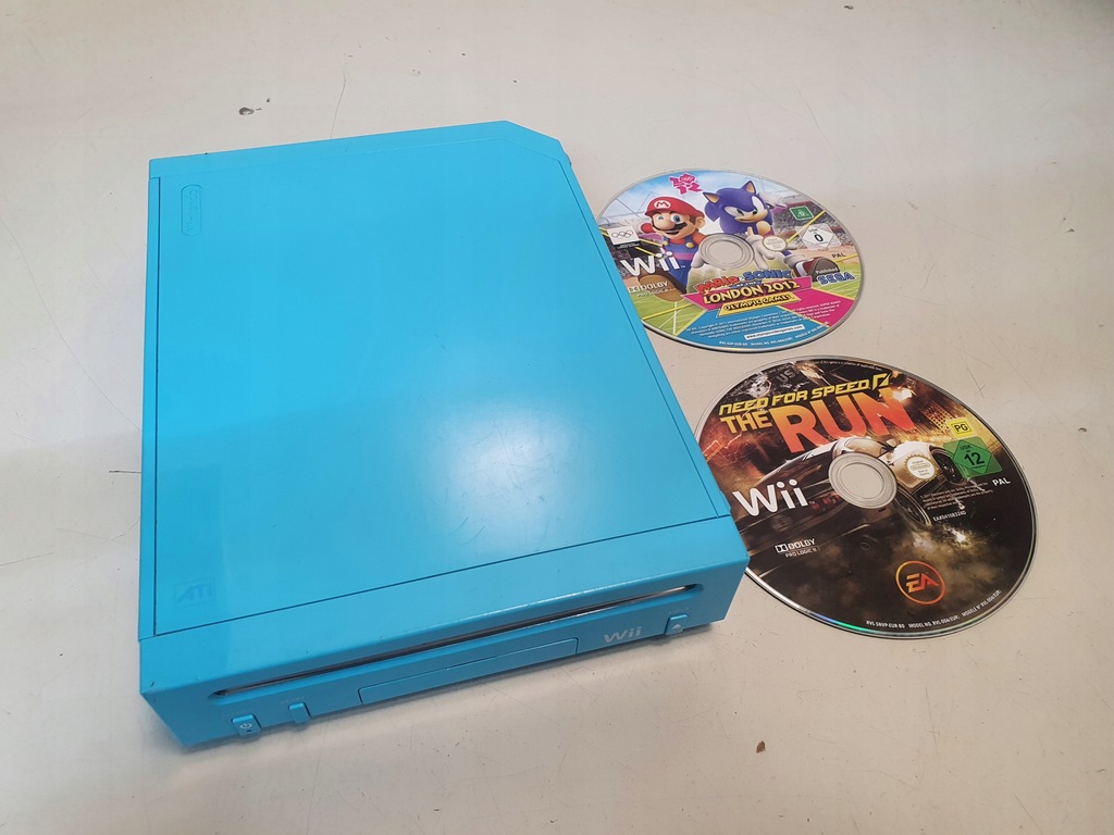 NINTENDO Wii RVL-101(EUR) + NFS THE RUN + MARIO