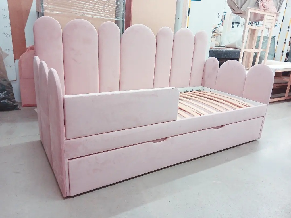 Łóżeczko dziecięce INKA z dodatkową powierzchnią spania 90x200 MV2269