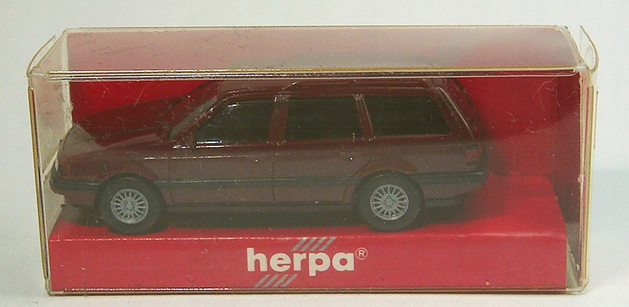 HERPA VW VOLKSWAGEN PASSAT VARIANT