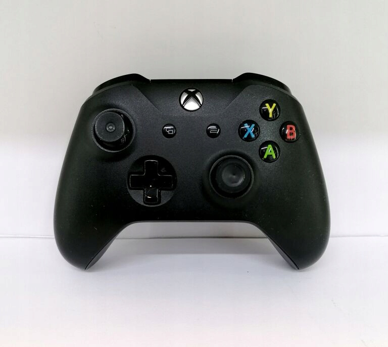 PAD BEZPRZEWODOWY XBOX ONE 1708