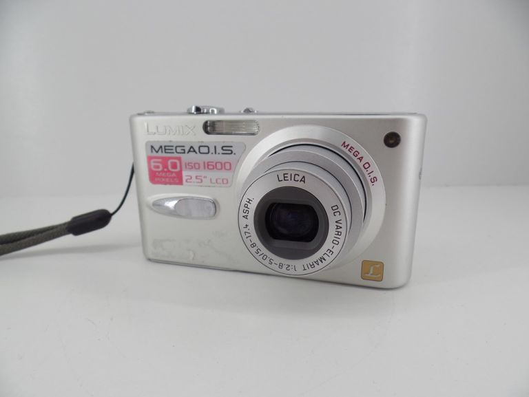 APARAT PANASONIC DMC-FX3