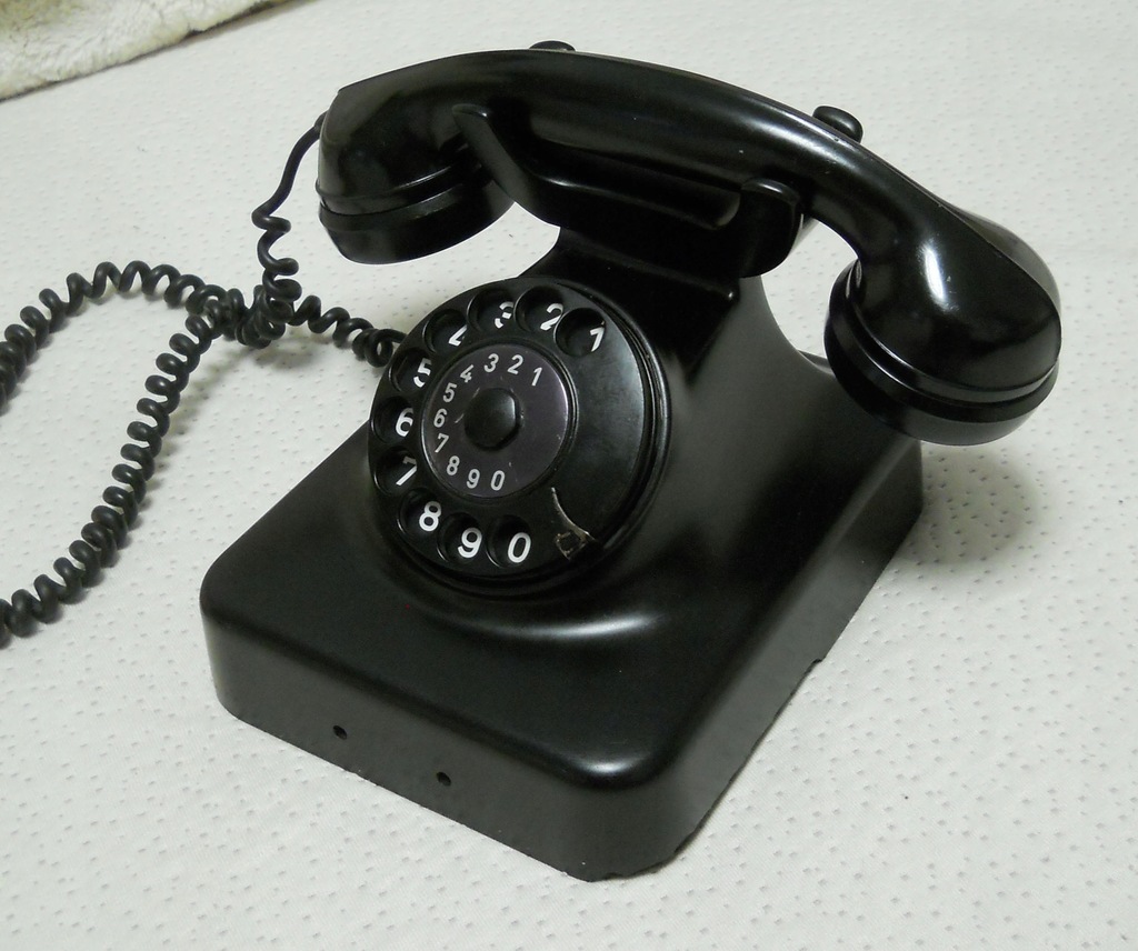 Niemiecki telefon bakelitowy BAKELIT W48 KRONE