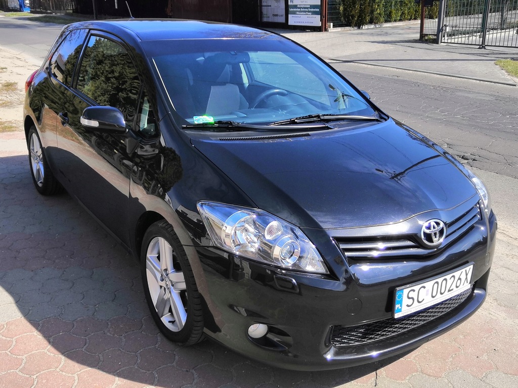 Купить Toyota Auris 87 тыс. км 2.2 D-CAT Безаварийный: отзывы, фото, характеристики в интерне-магазине Aredi.ru