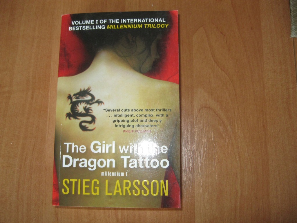 STIEG LARSSON - THE GIRL WITH THE DRAGON TATTOO