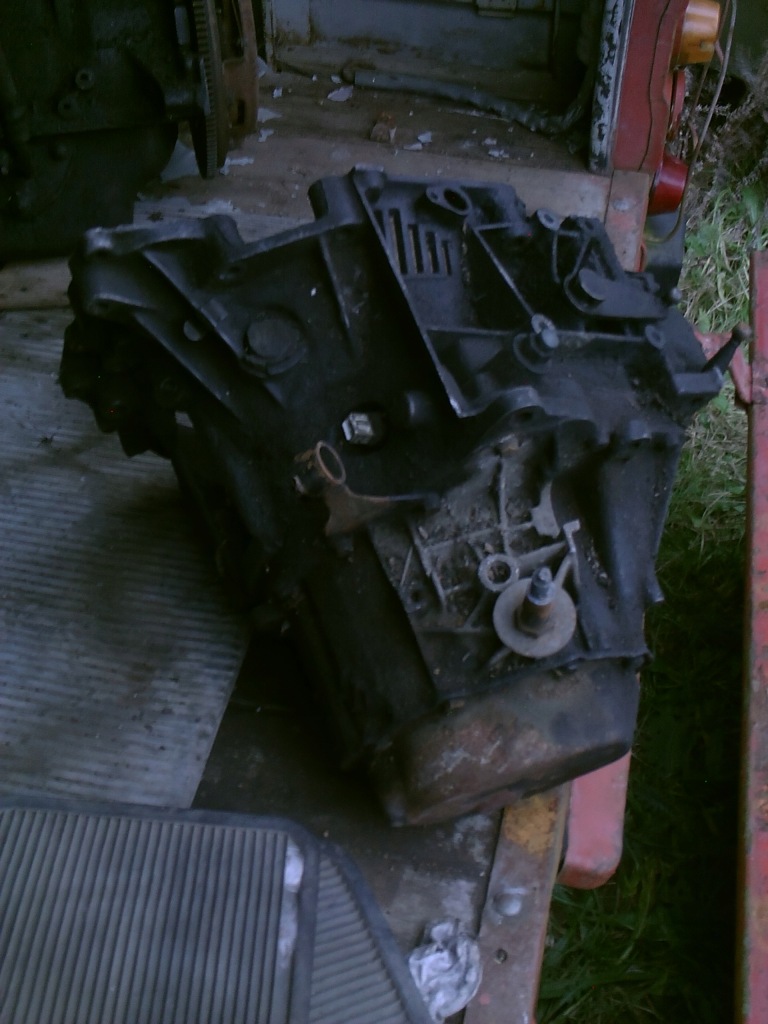 Citroen bx skrzynia biegow manualna od silnika 1,9 diesel kompletna sprawna