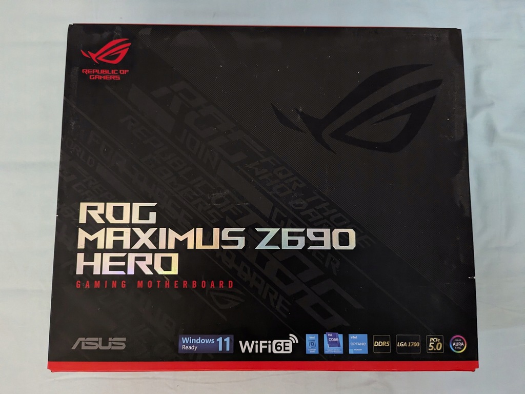Asus ROG MAXIMUS Z690 HERO ATX + Intel Core i9-12900KF + 2x 16GB Hynix DDR5