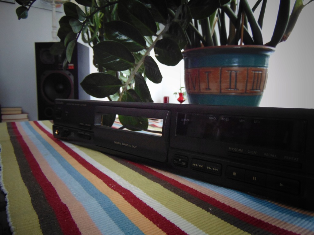 TECHNICS SL-PG490 - FRONTPANEL