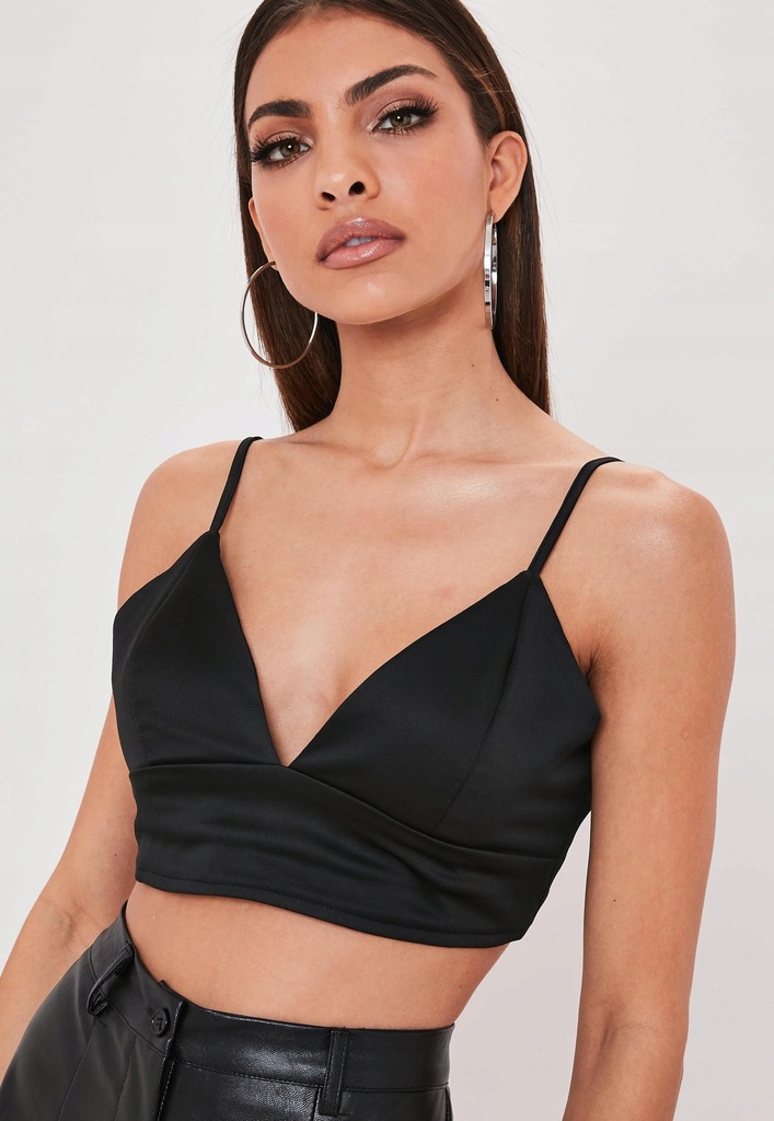 P7J076 MISSGUIDED__XXZ CZARNY TOP BRALET__XL