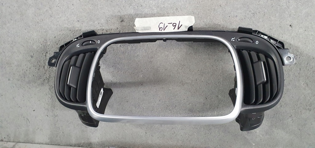 Fiat 500 lift Abarth ramka do nawigacji KRATKA NAWIEWU IDEALNA