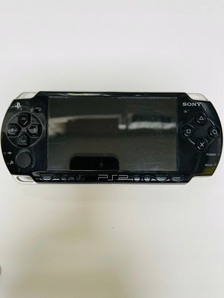 KONSOLA SONY PSP-2004 OPIS (1002/23)