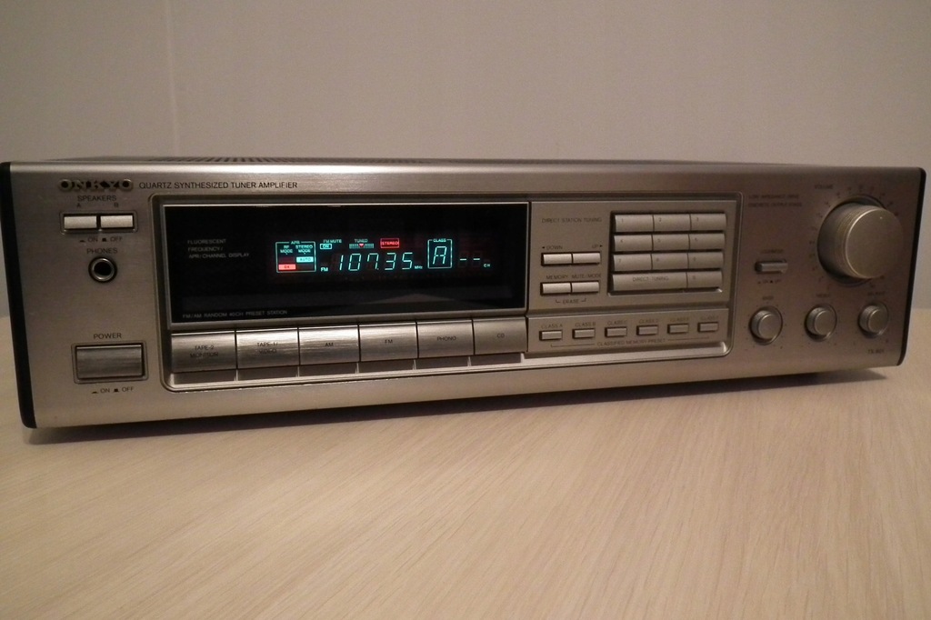 AMPLITUNER ONKYO TX-901 MOCNY STAN BDB 1992ROK