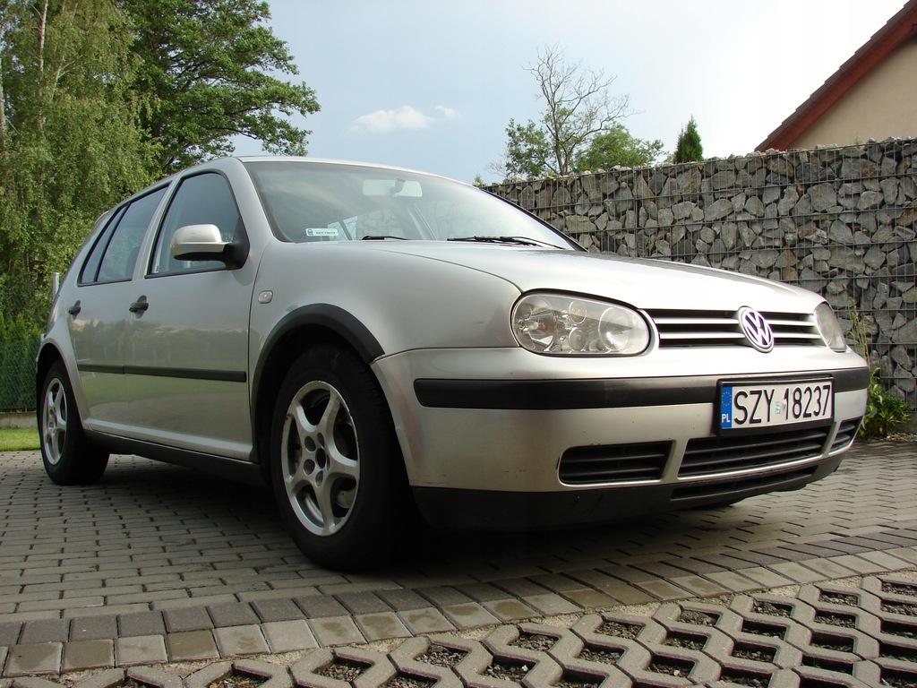 Volkswagen Golf 4, 1,9 tdi,rok 2000