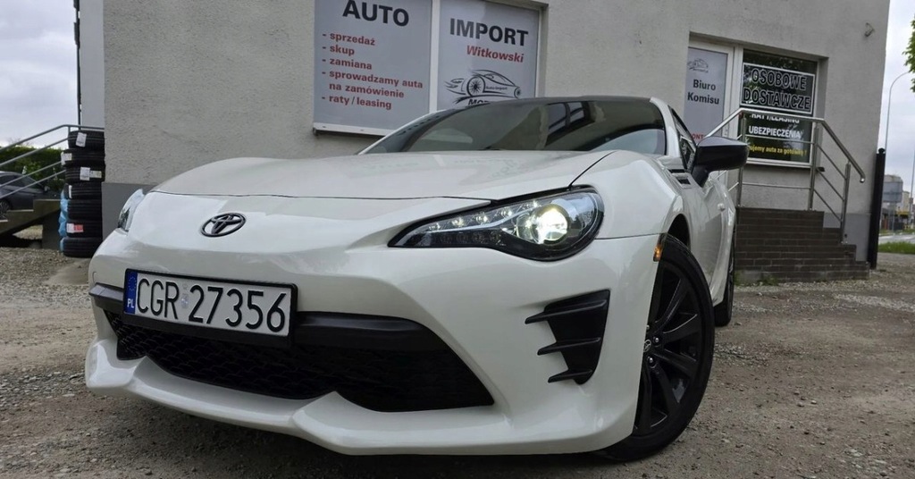 Toyota GT86 2,0 benzyna 200 KM klima bi xenon ...